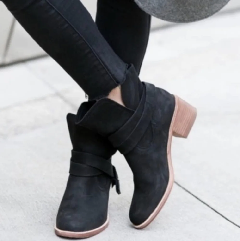 UGG Elora Ankle Boot Nubuck Suede Leather  Strappy Block Heel Scandi Black 7.5